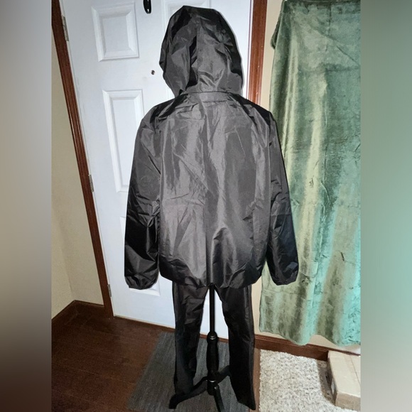 Black Nylon 2Pc. Sauna/Workout Suit Brand New Never Worn - Picture 11 of 15